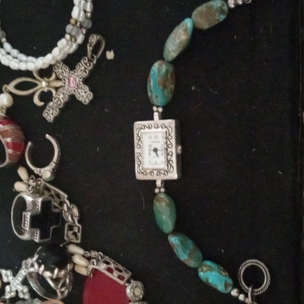 Geneva Womens Wristwatch Multicolor Turquoise Stone Bracelet Jewelry Clasp